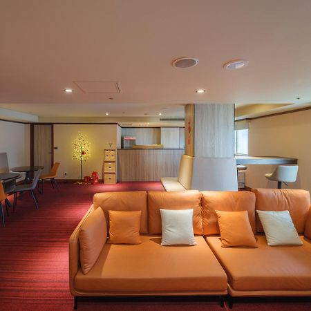 Rich & Free Hotel - Fuzhong 富逸旅趣-板橋府中館 Tajpej Buitenkant foto